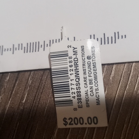 New Sterling Silverbridge diamond stud earrings 1/10 cttw - Picture 3 of 3